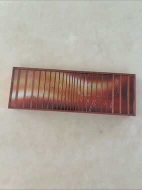 Hard to find Urban Decay Heat Eyeshadow Palette Naked